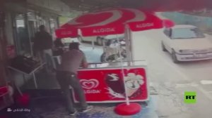 لحظة إطلاق نار من سيارة أسفر عن مقتل 4 أشخاص جنوبي تركيا