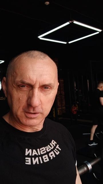 Всем кто в зале - хорошей тренировки!