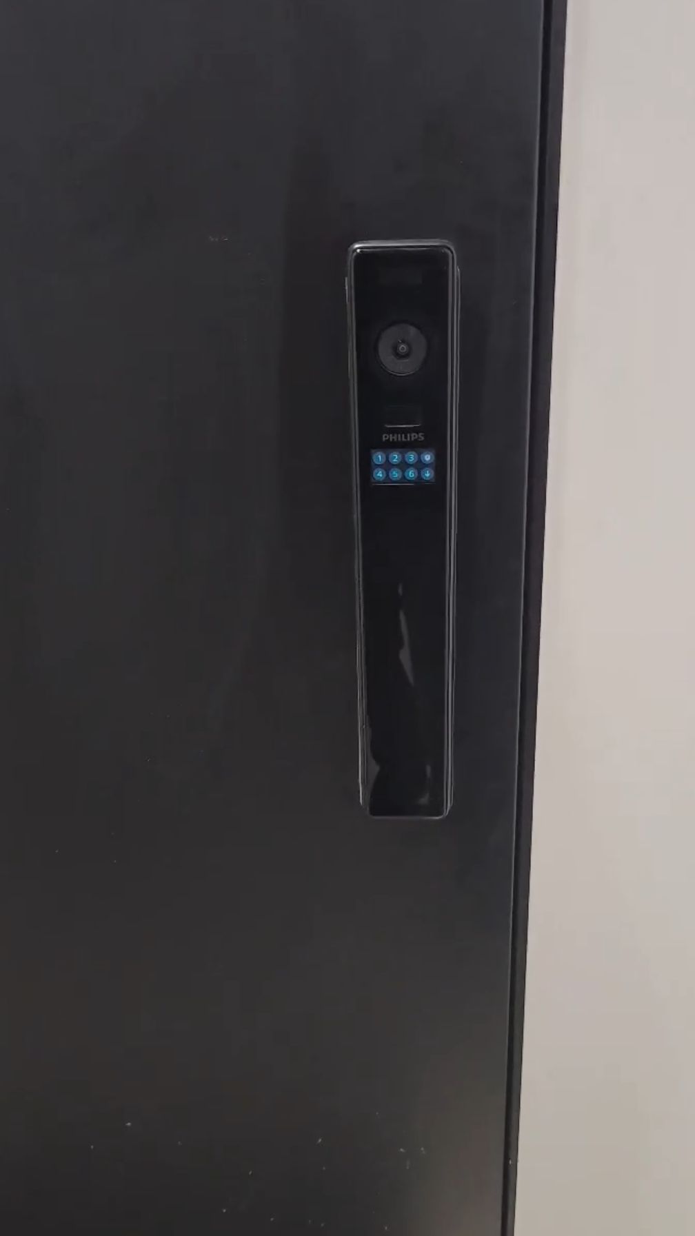 Установка электронного замка Philips DDL902-MFVP. Москва, Нижние Мневники