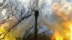 Российские артиллеристы уничтожили опорный пункт боевиков на Днепропетровском участке фронта.