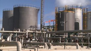 Лондон разрешил импорт дизеля и керосина, произведенного из российский нефти в третьих странах.