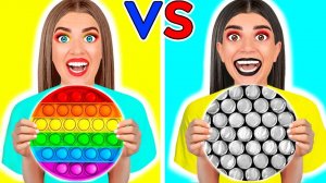Радужный VS черно белый челлендж! 24 часа в своем цвете!