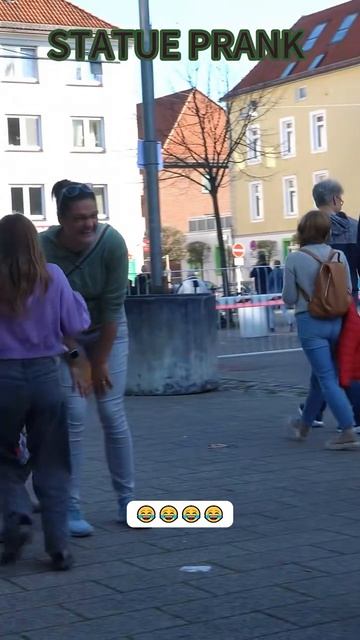 statue prank смотреть онлайн