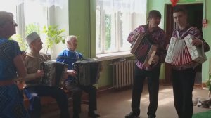 МЫ на ХIII ОТКРЫТОМ ФОЛЬКЛОРНОМ ФЕСТИВАЛЕ «РОДНИКИ» / УРАЛьское СЕЛО