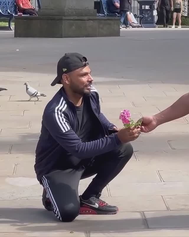 Не тот человек😁