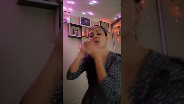 Желаю Вам влюбиться в того👇