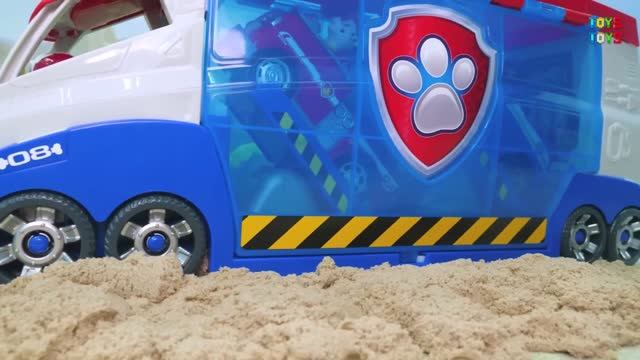 Пожарная и полицейская машина Эвакуатор Бульдозер и Щенячий Патруль. Видео детям