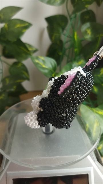 Французский бульдог из бисера, амигуруми