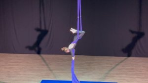 Воздушная гимнастка 🤸♀️