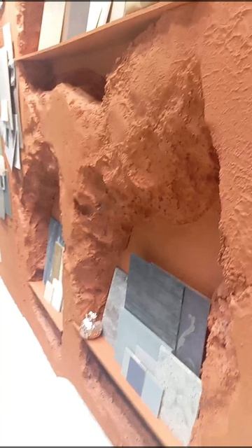 интересное на выставке в Че.mp4