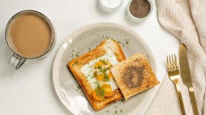 Тост с куриным яйцом