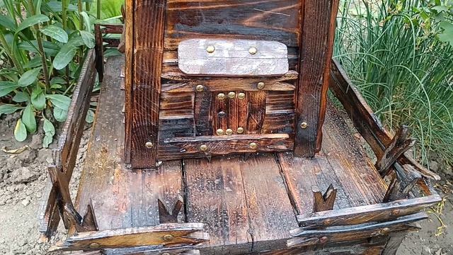 Цветёт дуболистная рябина, ижир отошёл после зимы