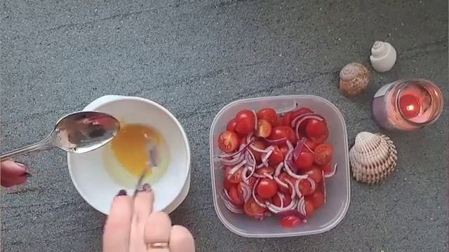 Закуска из маринованных помидоров. Быстро и вкусно. Обзор приготовления.