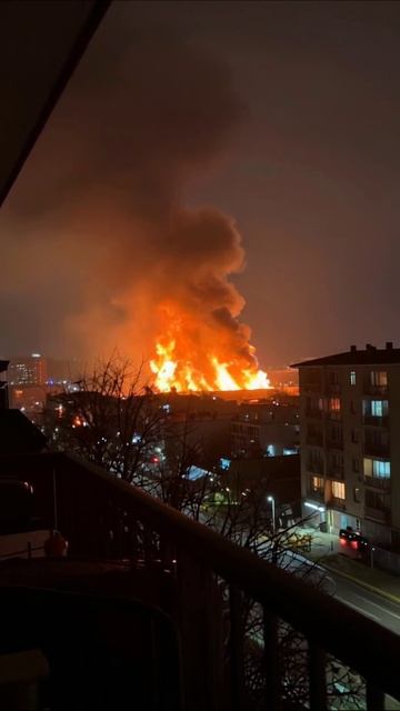 Пламя, поглощающее надежды #пожар #трагедия #разрушение #небезопасность