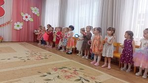8 марта гр. Непоседы 3-4 года