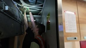 Поиск воды в штабном вагоне поезда