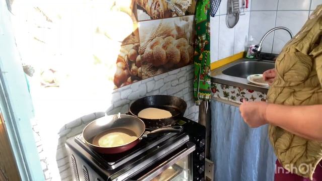 Блины по русски , едим горячими сразу с сковороды