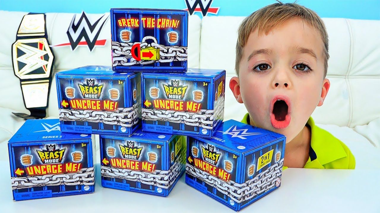 Влад и Ники играют с игрушками WWE. Истории для детей