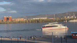 Набережная Енисея.Александровский бульвар .Речной вокзал.  Красноярск