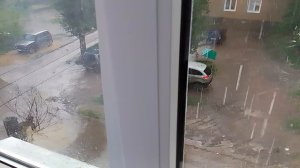 Неожиданный сюрприз с неба:
«ливень и град посреди обычного дня,, ! /Минута Дождя,сек шока🙏19.05.20