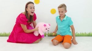 Что внутри? Крис и мама: Битва 100 слоев видеоигр!