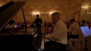 Поэма для фортепиано с оркестром «Сердце пианиста» в 4х картинах. Исполняет автор, Дмитрий Мячин