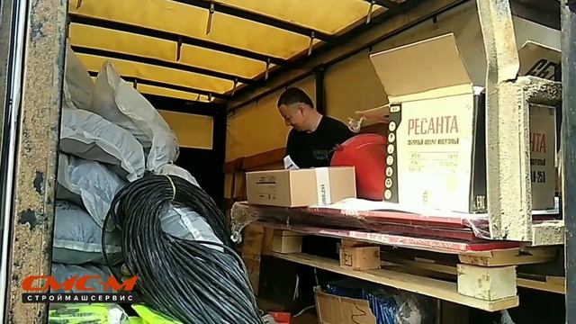 Отгрузка сварочного инвертора, масок сварщика, пожарных щитов и лопат в организацию ООО «Еврострой»