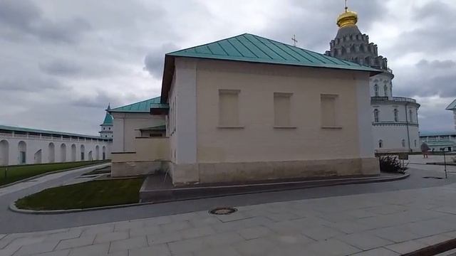 Новый Иерусалим. За братским корпусом. 17 сентября