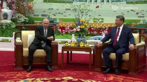 Кремль показал чаепитие Путина и Си Цзиньпина в Пекине.