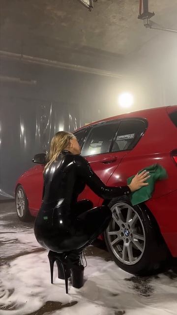 WET OLGA IN PVC CATSUIT [1080p].mp4 смотреть онлайн