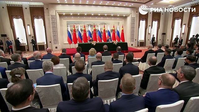 Путин Россия и Китай играют стабилизирующую роль на международной арене