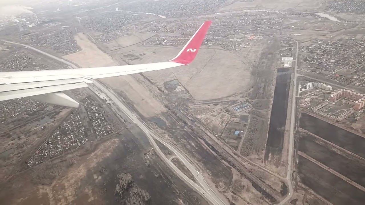 Омск: посадка B-737 над городом