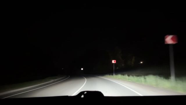 Замена ламп ближнего света в Hyundai I30 GD (2014 год) EA-Lights.