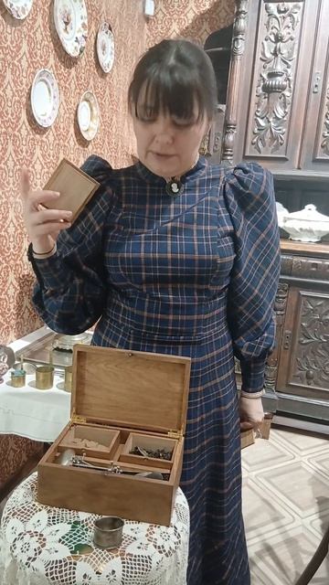 Шкатулка для хозяйки приличного дома