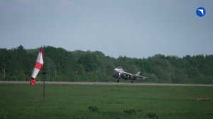 Прототип двухместного истребителя Су-57 совершил первый испытательный полёт

Машину поднял в небо