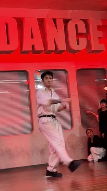 Ма Сяолун ❤ и студия HelloDance