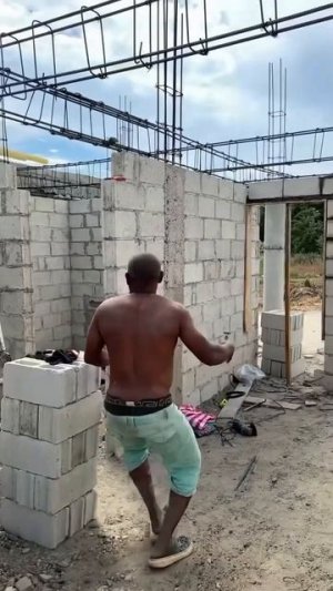 Неудачно пошутил 😂