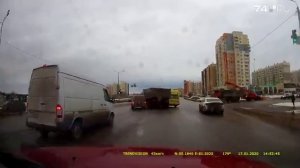ДТП - скорая, КАМАЗ, микроавтобус
