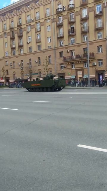 День Победы 9 мая Военная техника на Садовом кольце после  парада. Фрагмент 17