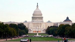 Американский сенат поддержал резолюцию, которая предписывает прекратить военные действия в Иране.