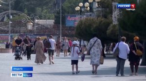 В Алуште завершается реконструкция исторической полуротонды на городской набережной