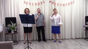Были юными и счастливыми- Николай Обухов и группа поддержки (Надежда М., Светлана М.)