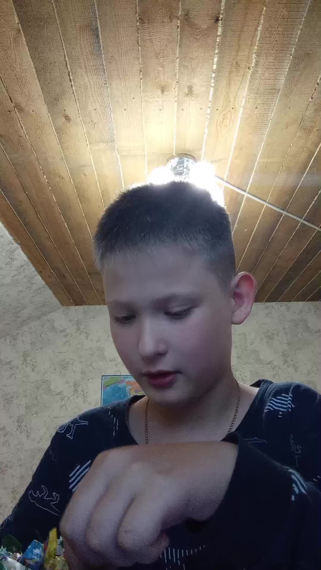 пробую конфеты чек 🫠