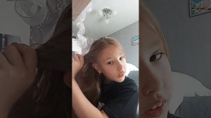 рассказал о себе и показала причёску у Ксюши как у double bubble