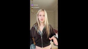 Юная девушка и Тёмная опера