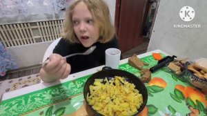 Жизнь идёт своим чередом