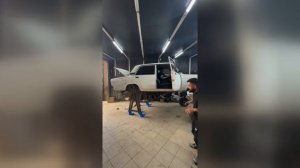 Изобретатель из Краснодара создал машину на ножках в сапогах