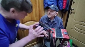 Красивый старинный наигрыш на гармонипосле ремонта и настройки у мастера 3 аккорда 300 песен