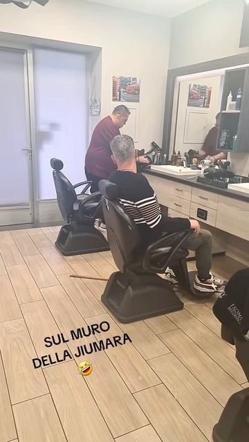 Слепой парикмахер 😆 смотреть онлайн