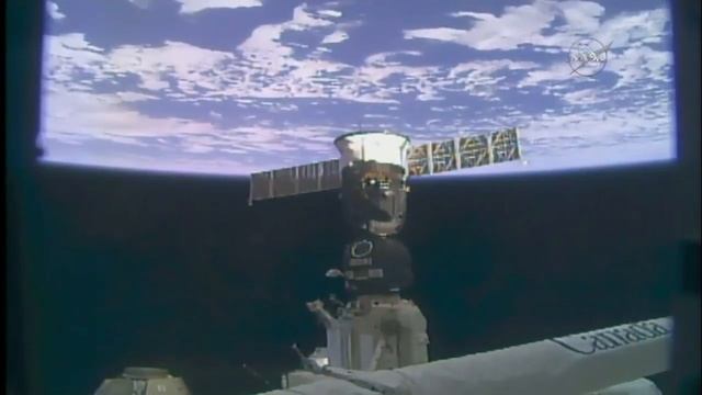 Запуск спутника космонавтом с борта МКС